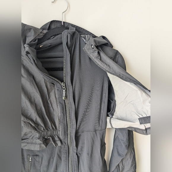 Lululemon Proactive 2 in 1 jacket - black Size s/m - Picture 6 of 12